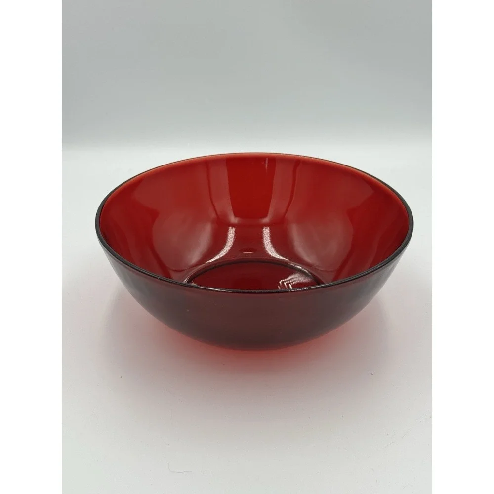 Vintage ROYAL RUBY RED GLASS ROUND‎ 8